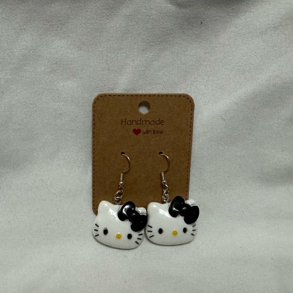 Handmade Black Bow Hello Kitty Earrings - Picture 1 of 7